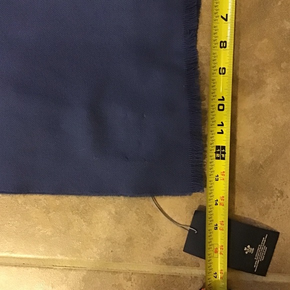 Johnstons of Elgin Blue Extra Fine Merino Wool Fringed Scarf Made in Scotland - Picture 10 of 10